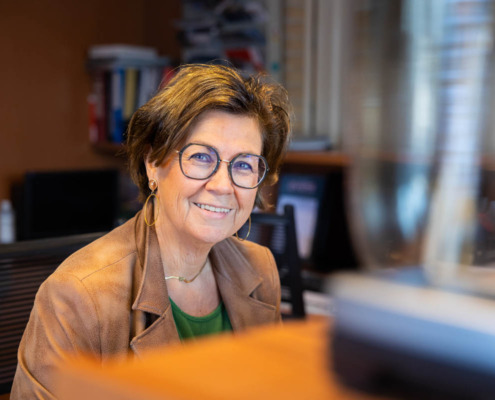 Treeplank voor bedrijfsbus door Garage Evers in Ederveen